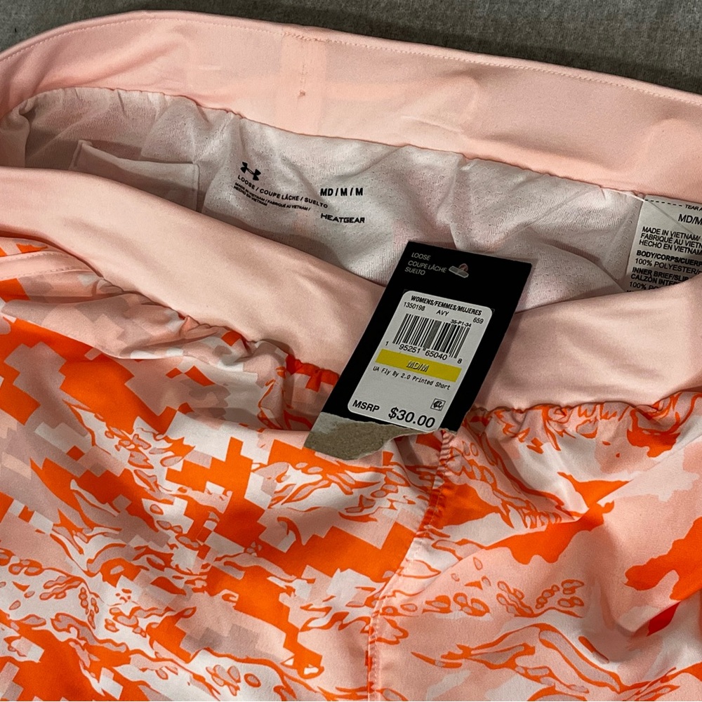 Under armor women’s activewear shorts NWT